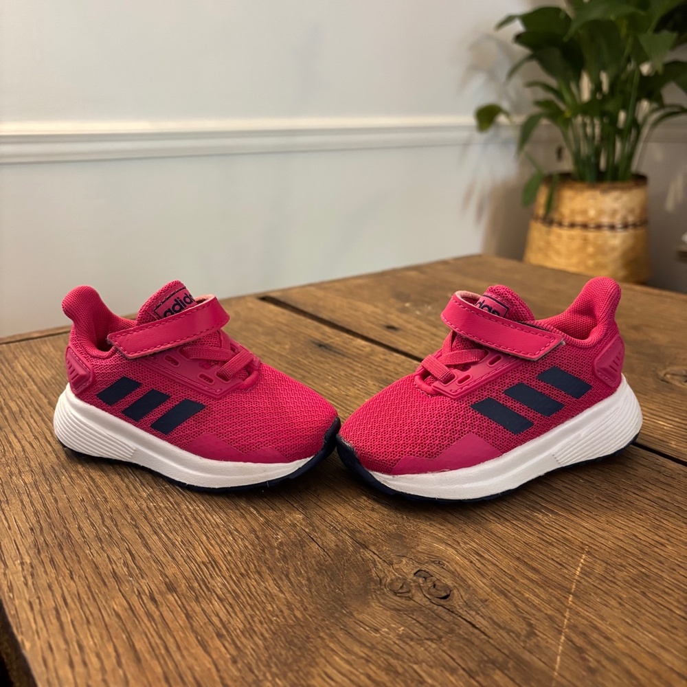 NWOT Adidas Toddler Sneakers‎ Duramo 9 Rose Red & Navy Tennis Shoes Size 4